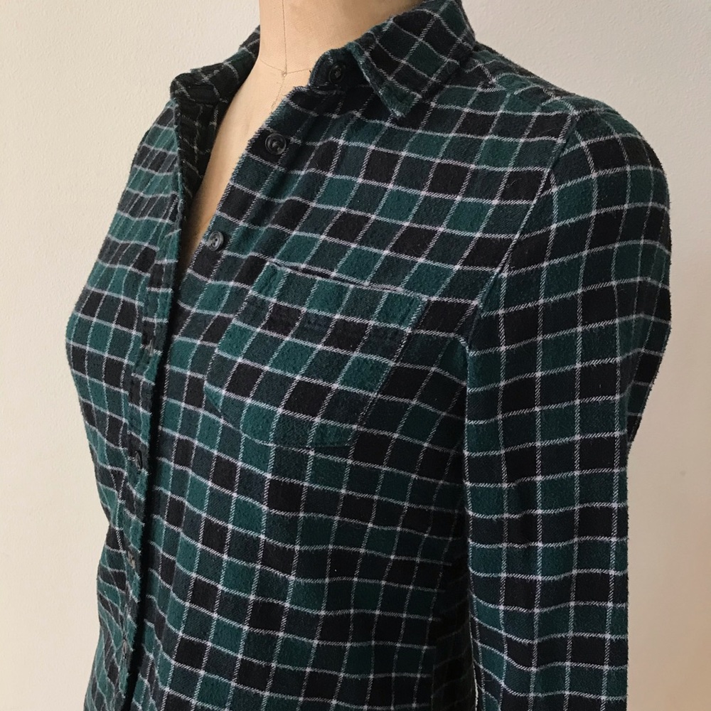 SOLD ✨✨✨BDG Flannel Button down shirt size SP - Picture 2 of 6